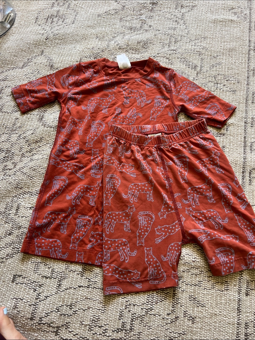 Hanna Andersson Rust Red Cat Print Pajama Set